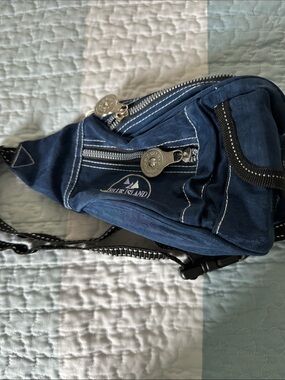 New blue island sport Navy Waist Pouch w Silver Zippers